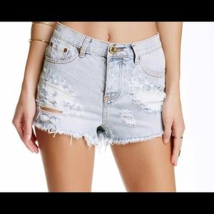 NWT ONE TEASPOON DIAMOND ROMEOS SHORTS!!  SZ 25